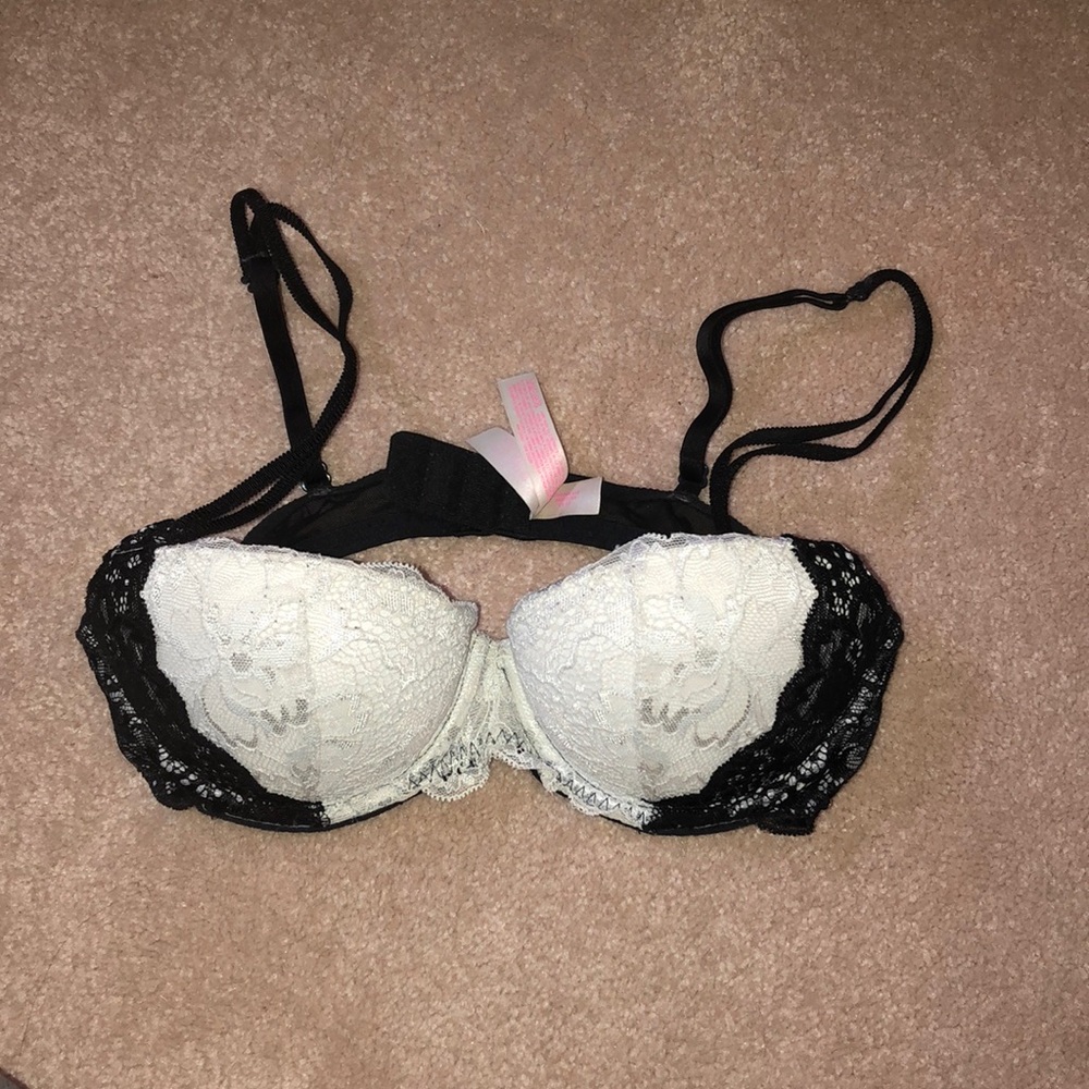 pink bra